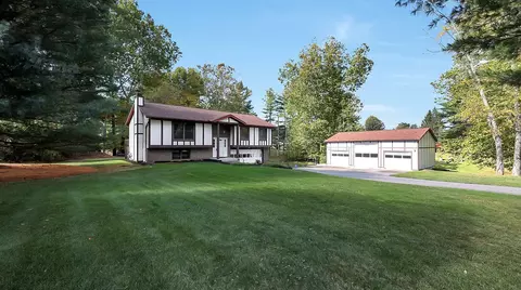 126 Mill Race Rd, Granville, OH 43023