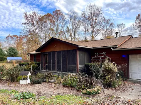 803 Auerville Rd, Bainbridge, OH 45612