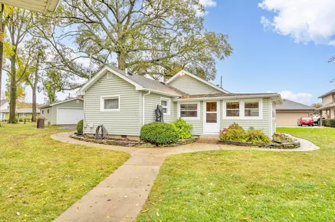 9908 Lakeshore Dr W, Huntsville, OH 43324