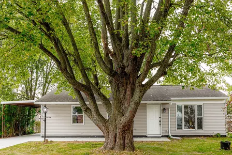 471 Westport Dr, Groveport, OH 43125