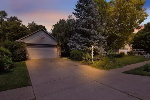 3342 Heritage Trace Dr W, Bellbrook, OH 45305