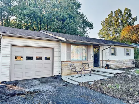 209 Troy Rd, Delaware, OH 43015