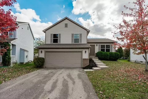 413 Dover Pond Dr, Blacklick, OH 43004