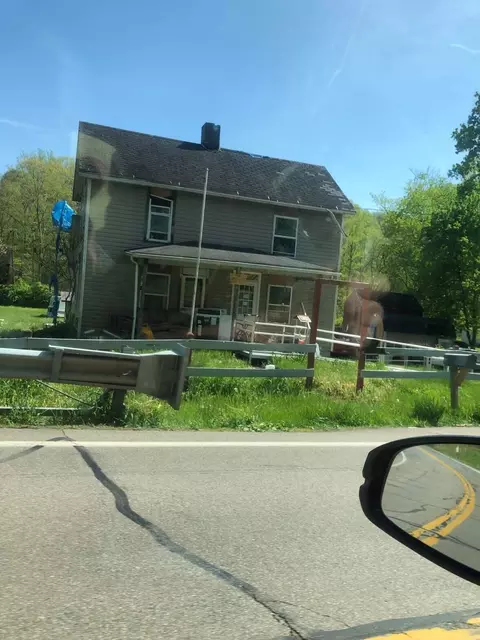 9860 State Route 93, New Straitsville, OH 43766