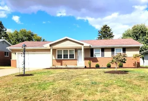 1710 Green Valley Rd, Washington Court House, OH 43160