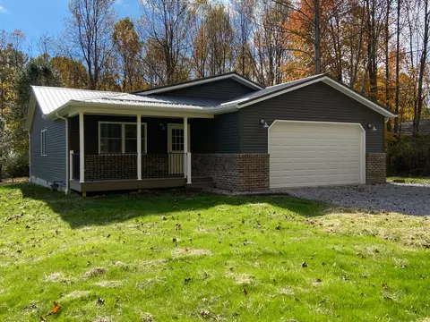 22118 Danville-amity Rd, Howard, OH 43028