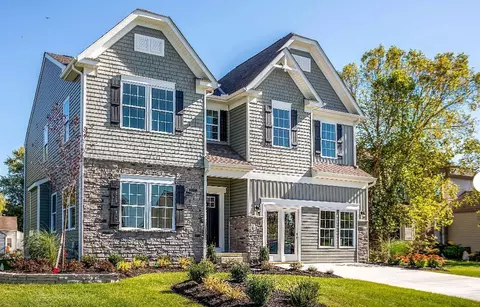 506 Wagon Ave, Pataskala, OH 43062