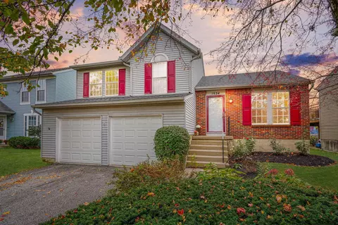 1524 Autumn Village Dr, Columbus, OH 43223