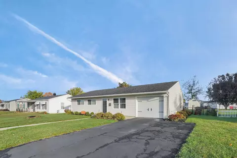 390 Avon Dr, Circleville, OH 43113 photo 3