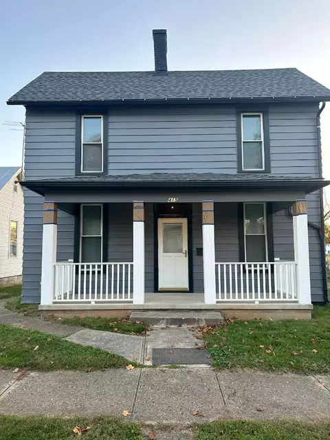 415 E Franklin St, Circleville, OH 43113 photo 1
