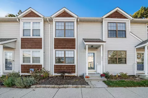 7911 Woodhouse Ln #45D, Columbus, OH 43085