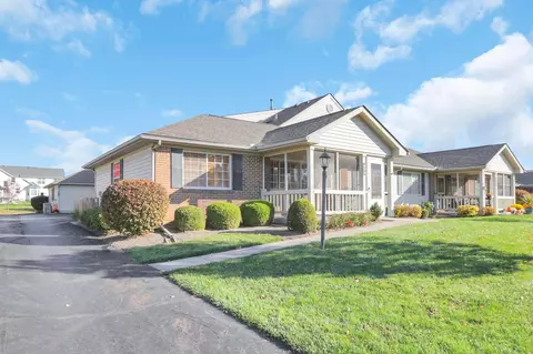 404 Virginia Ct, Pataskala, OH 43062