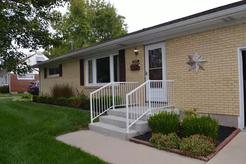 2660 Home Orchard Dr, Springfield, OH 45503 photo 2