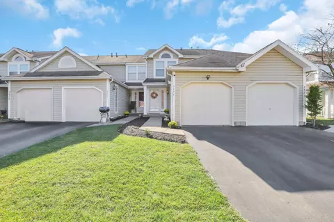 7575 Bay Hill Dr, Pickerington, OH 43147