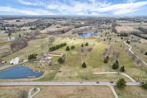236 Coonpath Rd NE, Lancaster, OH 43130