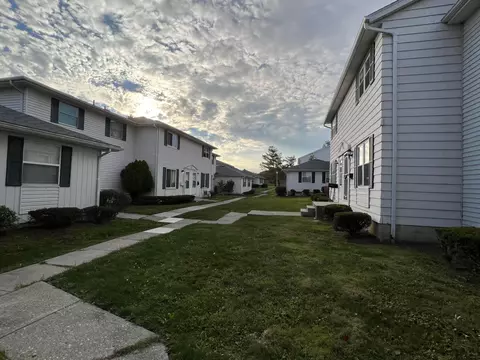 2847 Conrad Dr #I-3, Columbus, OH 43207