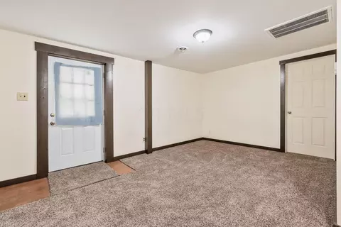 310 Ray Ave, Circleville, OH 43113 photo 4