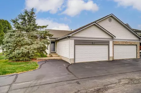 1090 Watkins Glen Ct, Marysville, OH 43040