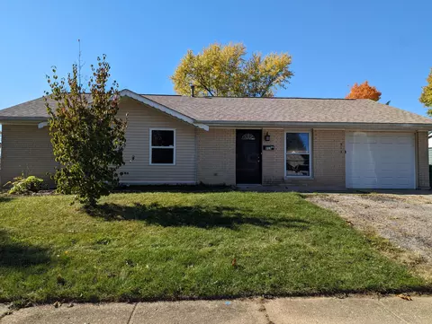 913 Firwood Dr, New Carlisle, OH 45344