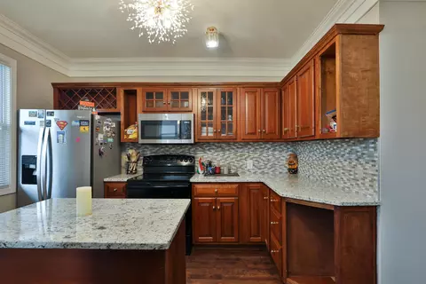 61 N 8th St, Newark, OH 43055