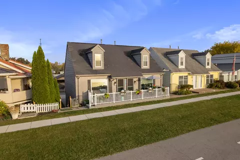 5259 N Bank Rd, Buckeye Lake, OH 43008