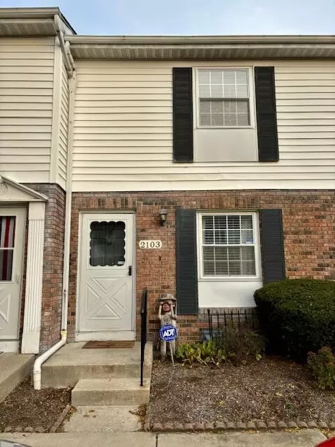 2103 Sprucefield Rd, Columbus, OH 43229