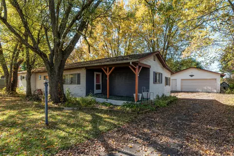 218 Meadow Dr SW, Etna, OH 43068