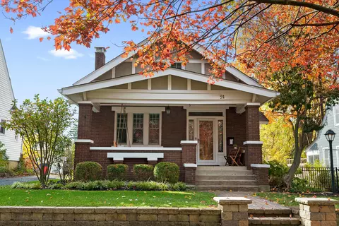 91 Chatham Rd, Columbus, OH 43214