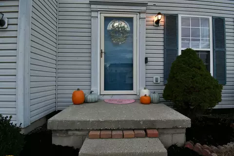 1092 Robmeyer Dr, Columbus, OH 43207 photo 3