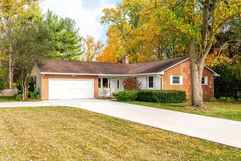98 Grandview Dr, Dublin, OH 43017