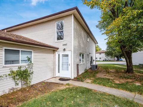2447 Natchez Dr #C, Columbus, OH 43209