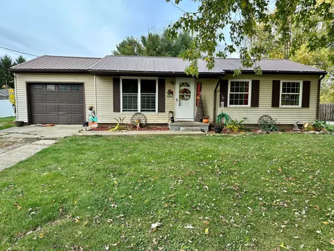 2899 Craven Dr, Marion, OH 43302