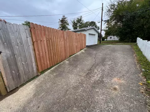 39 Trago Ave, Jackson, OH 45640 photo 3