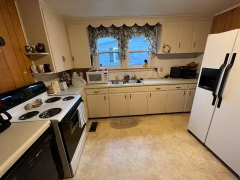 39 Trago Ave, Jackson, OH 45640 photo 8