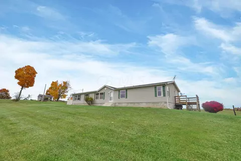 4550 Hunt Rd, Hopewell, OH 43746
