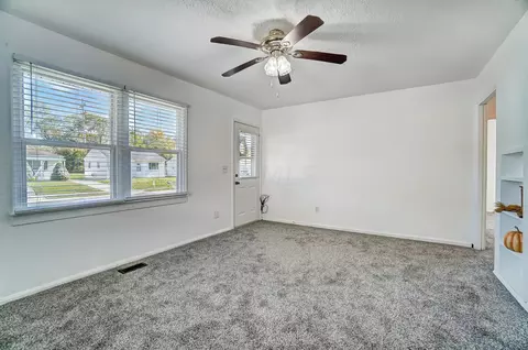 831 Mavor St, Springfield, OH 45505 photo 5
