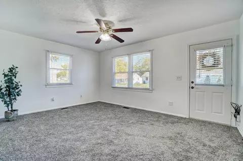 831 Mavor St, Springfield, OH 45505 photo 4