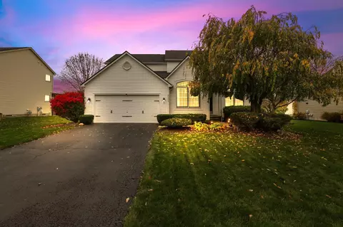 2133 Coldharbor Ct, Lewis Center, OH 43035