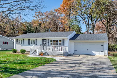 331 Siesta Dr, Marion, OH 43302