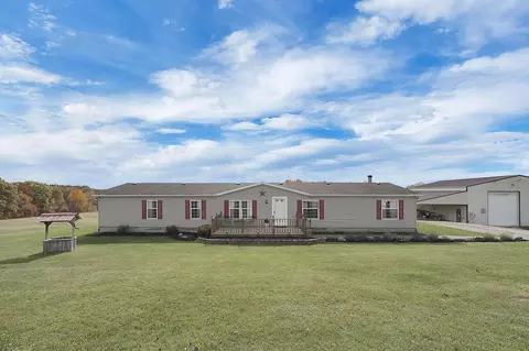 19209 Kalklosch Rd, Logan, OH 43138