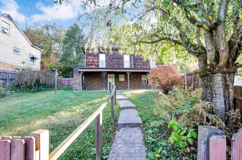 635 N Walnut St, Logan, OH 43138 photo 7