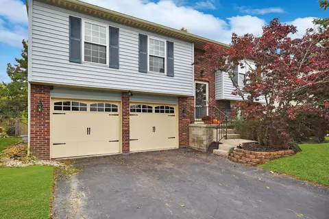 1799 Redcloud Dr, Powell, OH 43065