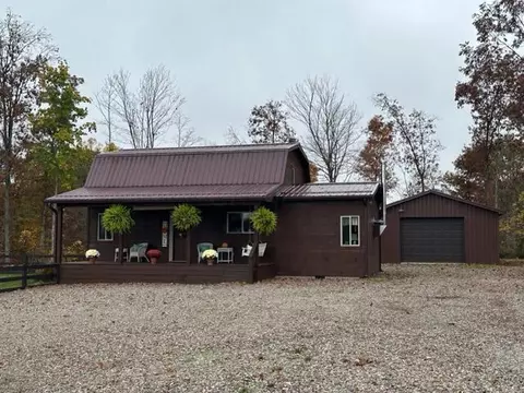 2733 Newland Ridge Rd, Waverly, OH 45690