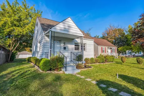 3387 Karl Rd, Columbus, OH 43224