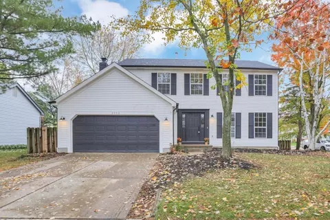 2550 Breathstone Dr, Powell, OH 43065