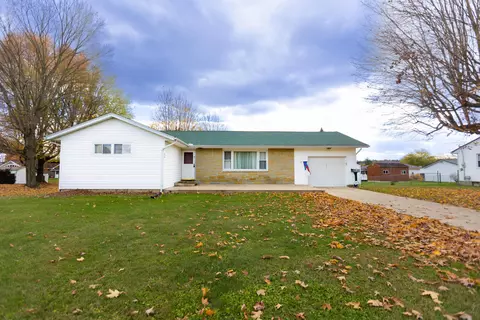 410 Mcarthur Ave, Mcarthur, OH 45651