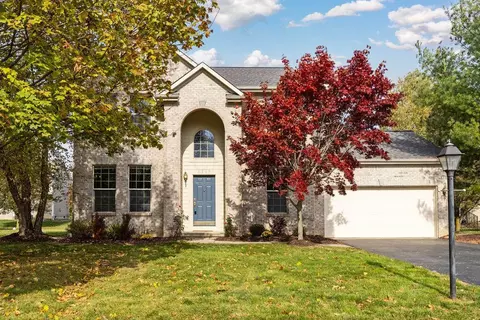 2369 Bold Venture Dr, Lewis Center, OH 43035