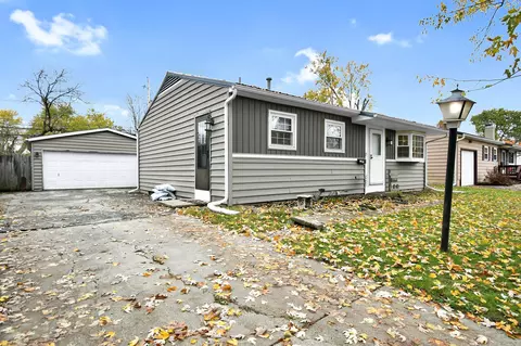 3935 Clearwater Dr, Columbus, OH 43232
