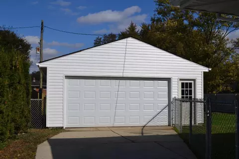 1044 Westmont Dr, Springfield, OH 45503 photo 4