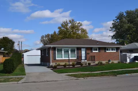 1044 Westmont Dr, Springfield, OH 45503